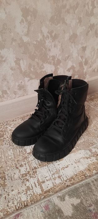 Ботинки сапоги. Зима. 36р.