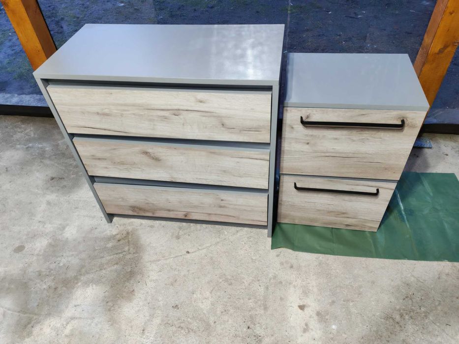 Comoda tv si 2 noptiere +cadou