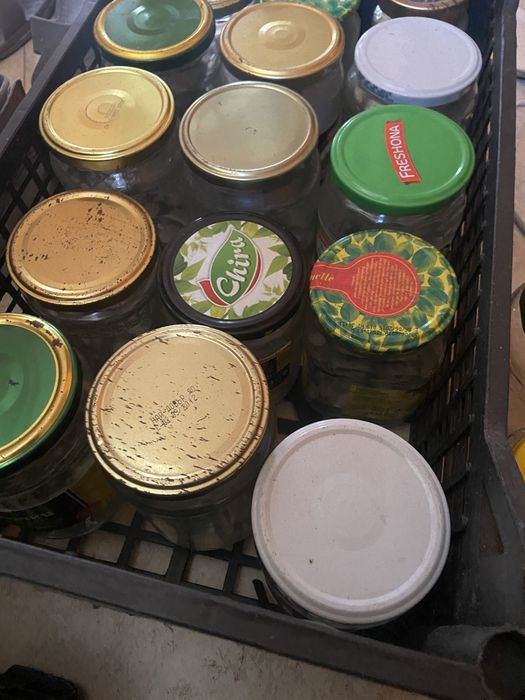 стъклени бутилки 0,5л, шишета 1 л, буркани на винт