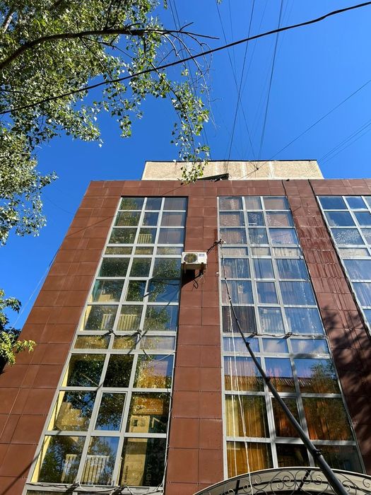 Мойка фасада, мойка окон, мытье окон, чистим и моем окна и фасад