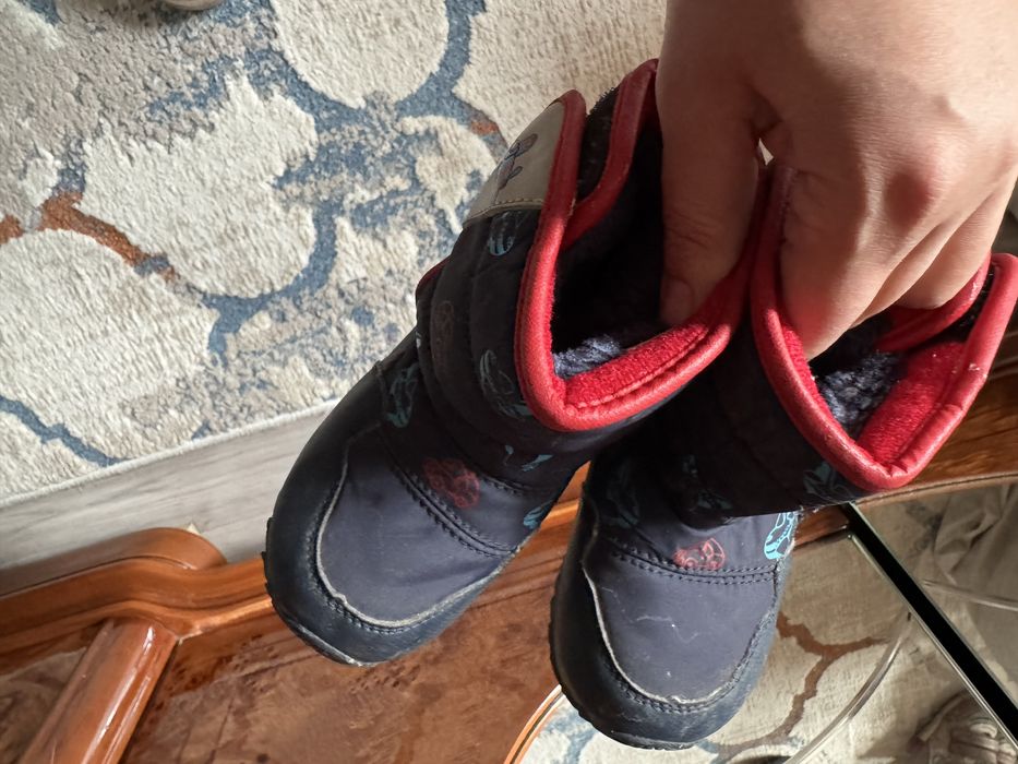 Кроссовки,ботинки,аквашузы