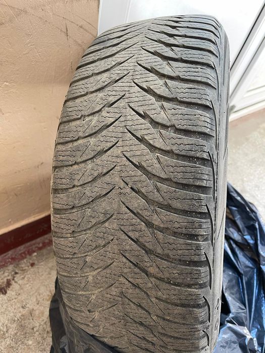 Roti iarna BMW seria 1 195/55/16 + 4cauciucuri Vară