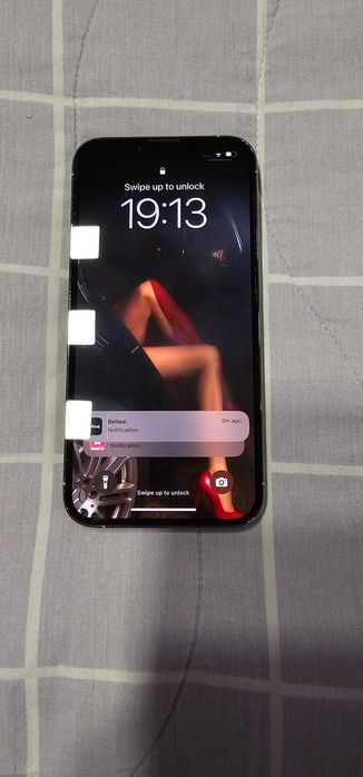 Продавам Iphone 13 PRO