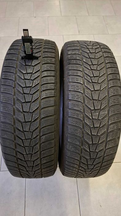 2бр зимни гуми Hankook 225 65 17