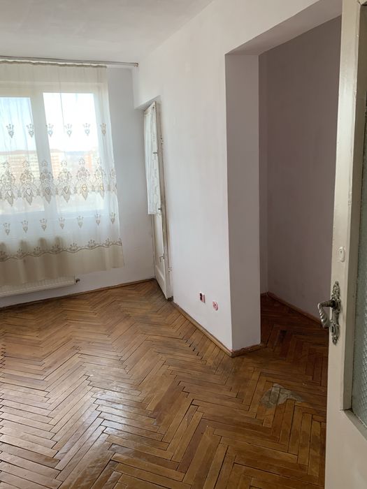 Apartament spațios cu 3 camere și terasă generoasă – Rogerius, Oradea