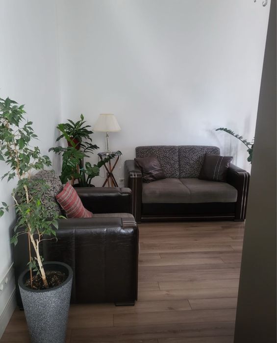 Продам диван и кресло