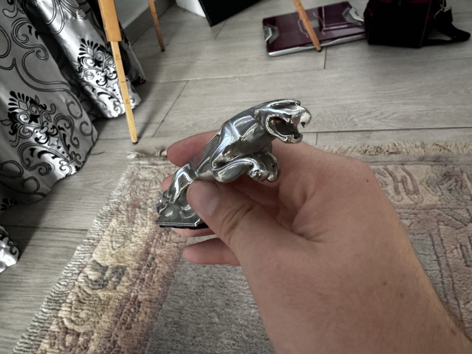 Sigla Jaguar si Mercedes originale