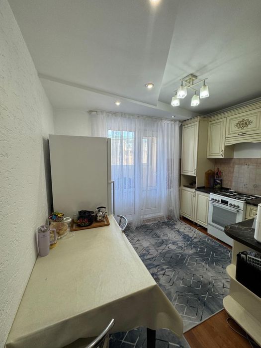 Продается 4 комнатная квартира