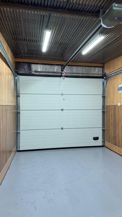 Гараж капитальный в центре .