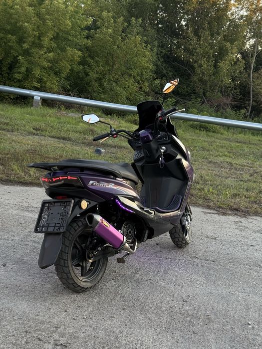 Продам мопед макси