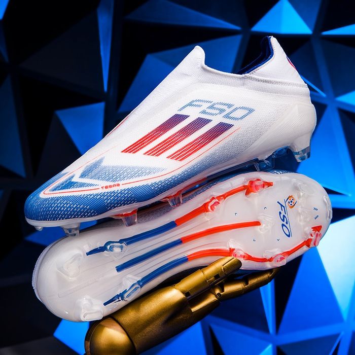 Adidas F50 butsa va sarakanoshkalar