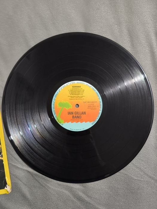 Грамофонни плочи с рок и метъл музика