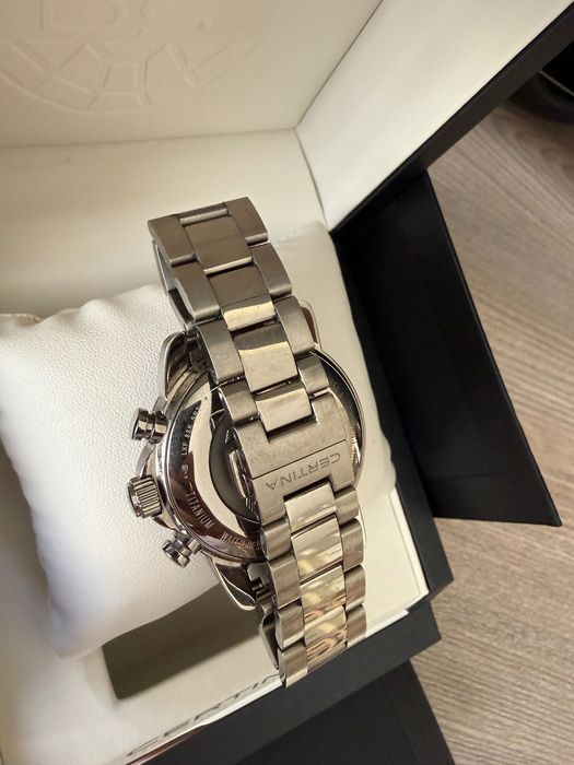 Certina часовник