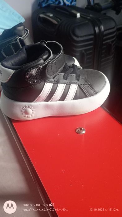 Детски маратонки Аdidas .