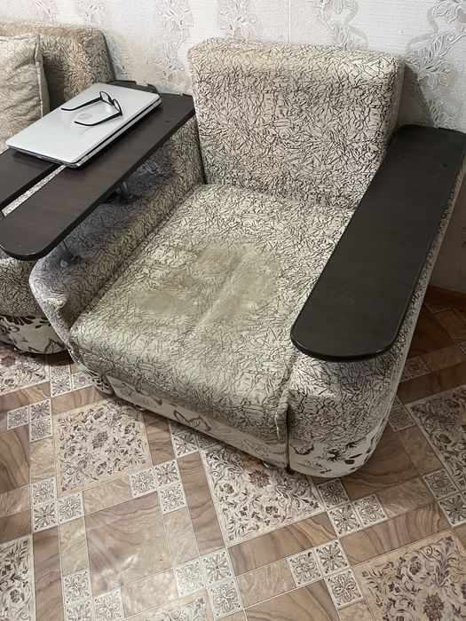 Продам диван в хорошем состояний