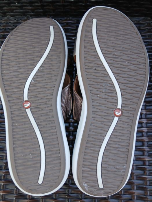 Дамски кожени чехли Clarks Un Structured (Un Bali Go) – Естествена кожа, Размер 39