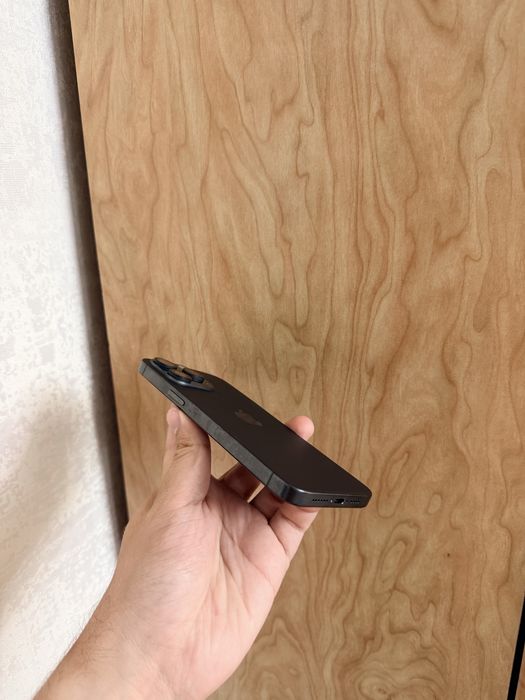 iPhone 15 Pro Max 256Gb - В идеальном состоянии