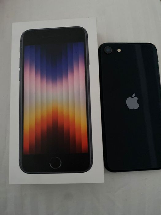 Vând iPhone SE (2022) 128GB Midnight în stare foarte bună