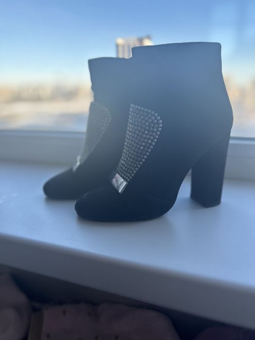 Продам осенние ботильоны