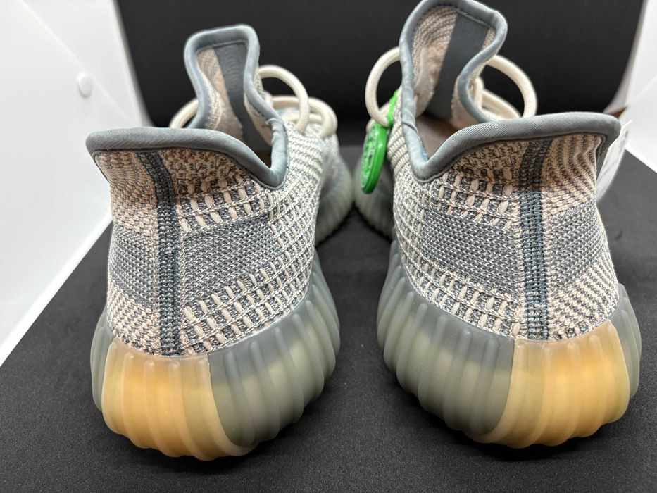 Yeezy Boost 350 V2 Israfil sneakers