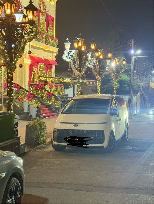 Hyundai Staria хизмати трансфер