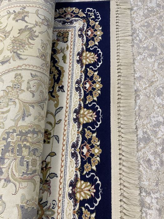 Продам ковер качественный