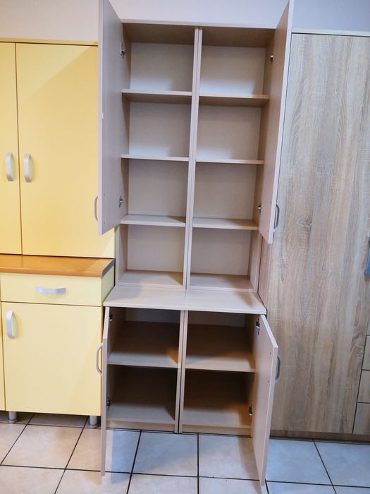 Mobilă dormitor în stare foarte bună