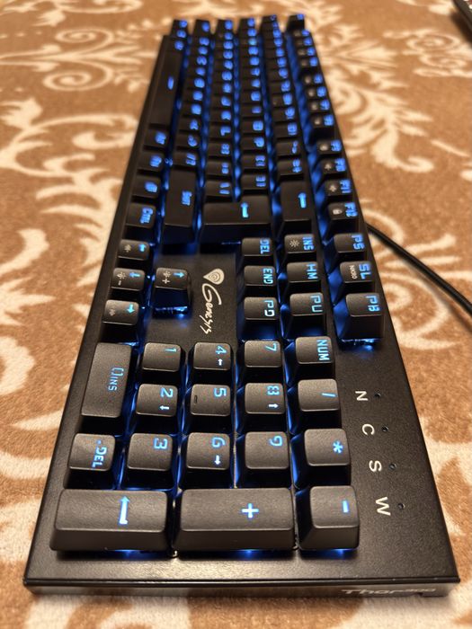 Tastatura mecanica, gaming Genesis Thor 300
