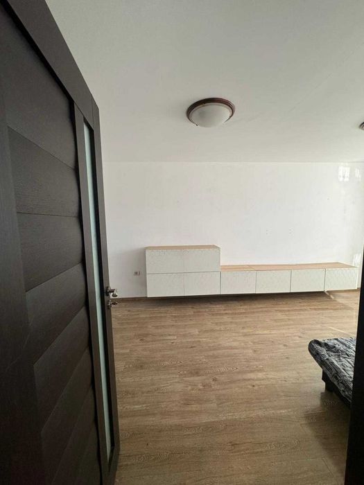 Garsonieră de închiriat