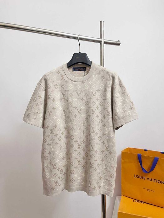 Tricou Louis Vuitton Calitate Premium