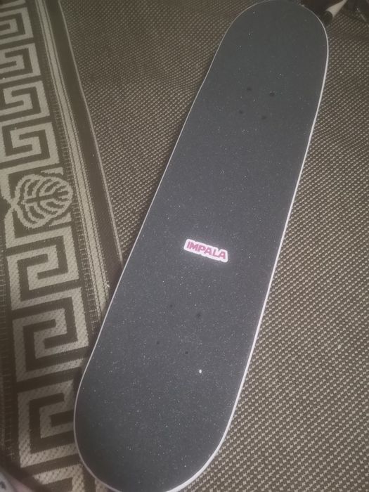 Skateboard Impala x Robin Eisenberg – ediție specială, stare foarte bu