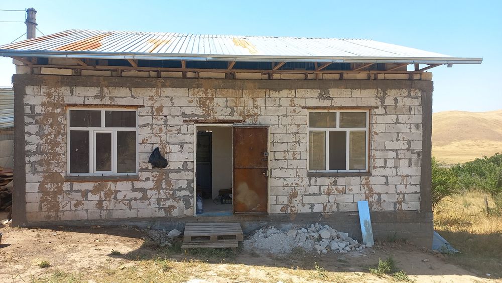 Dacha sotiladi srochna