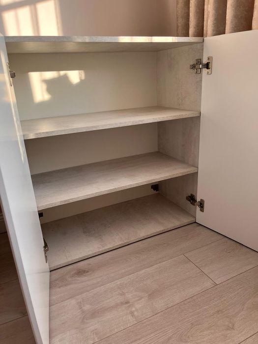 Шкафчик Egger белый