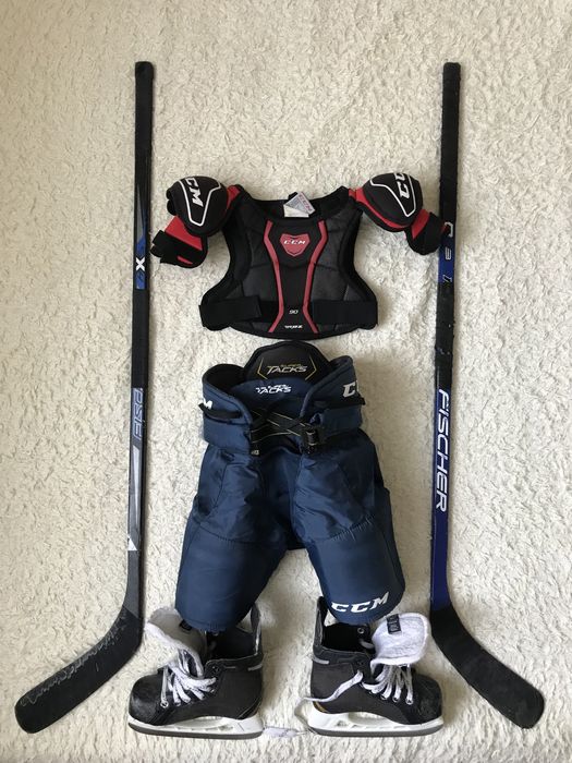 Хоккейная омуниция.