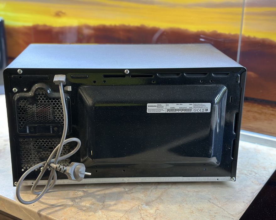 Микровълнова самсунг 800 вата