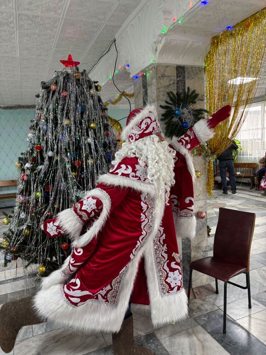 Дед Мороз и Снегурочка