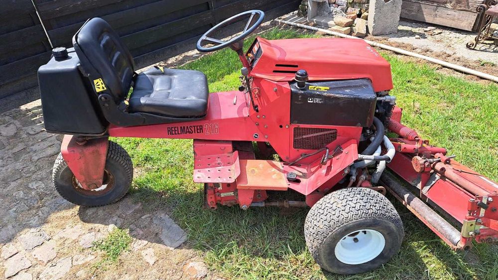 Tractoras de tuns iarba Toro reelmaster216