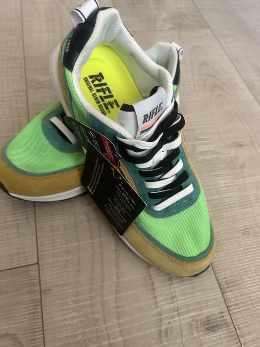 Маратонки Rifle