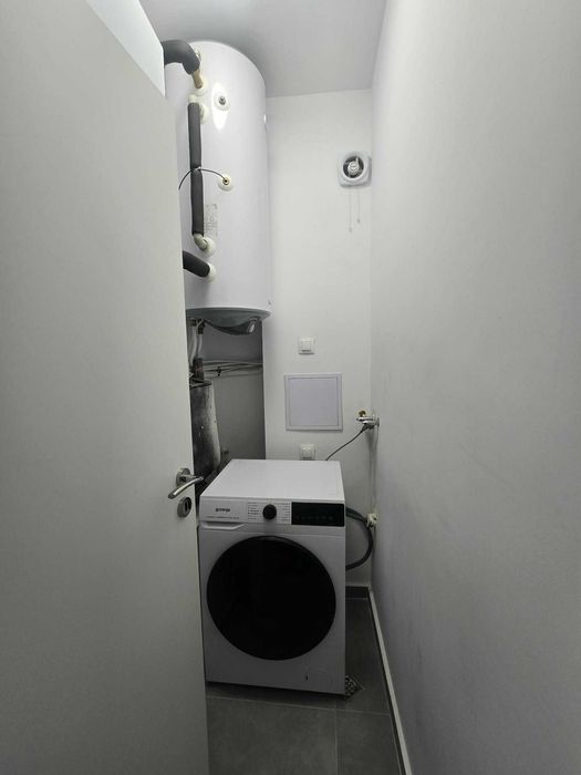 Двустаен имот в кв.Хладилника