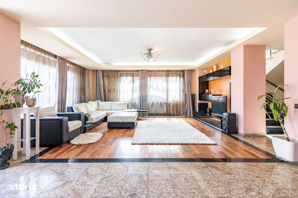 Vanzare Vilă cu 7 camere  Corbeanca