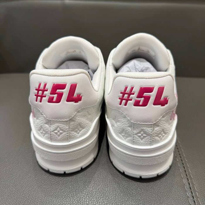 Adidasi Louis Vuitton