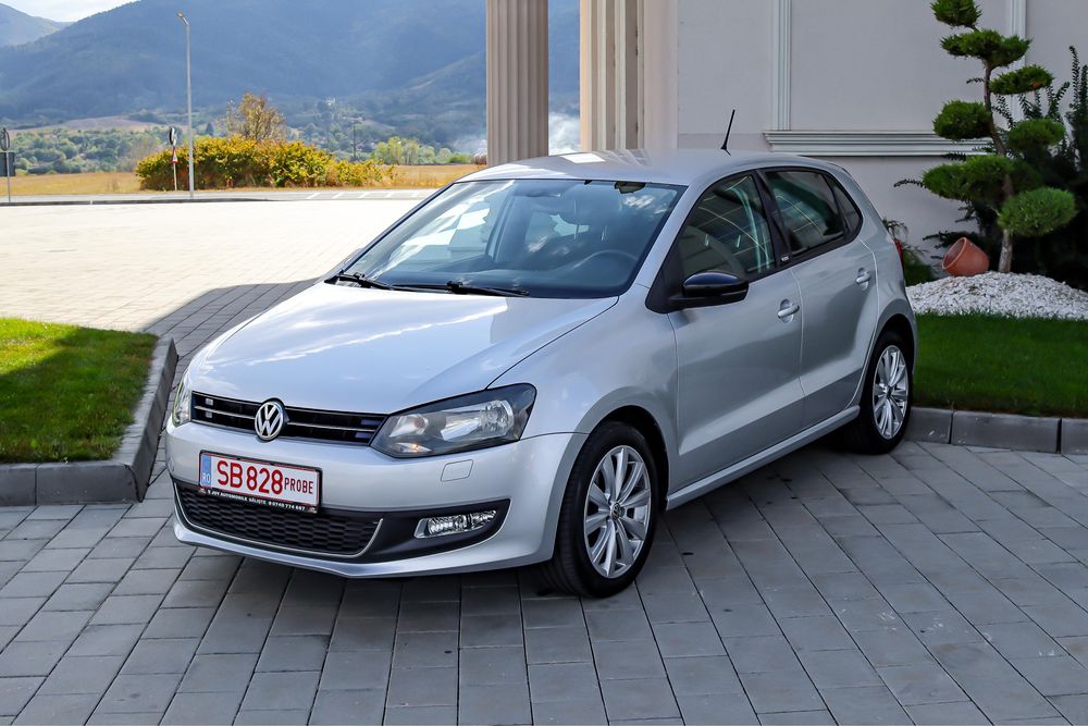 VOLKSWAGEN Polo 2011 — imagine 3