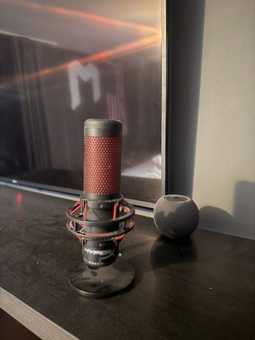 Microfon hyperx qyadcast