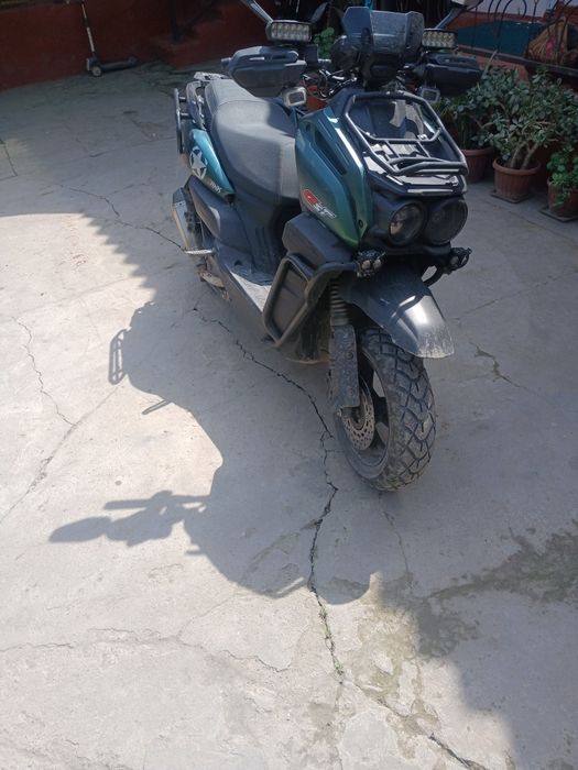 Skuter Moped GST tank