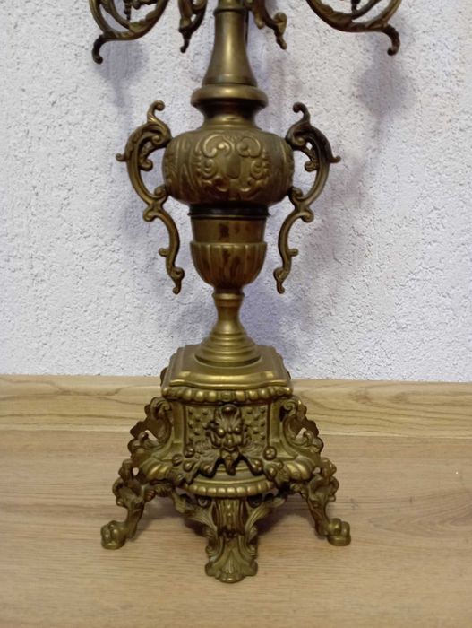 Комплект от два много големи масивни бронзови свещника - свещник