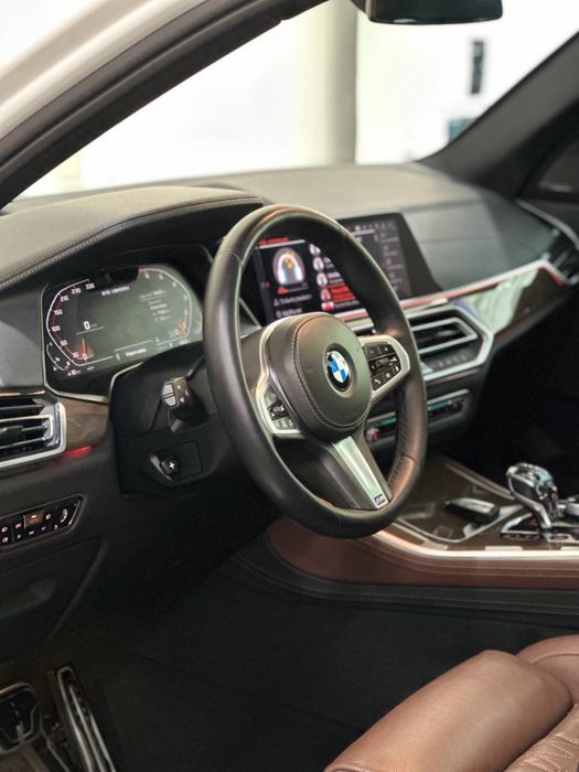 Bugun sotuvimizda BMW X5 50i