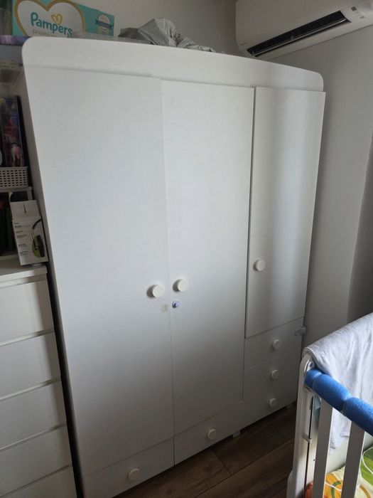 Мебели за бебешка стая