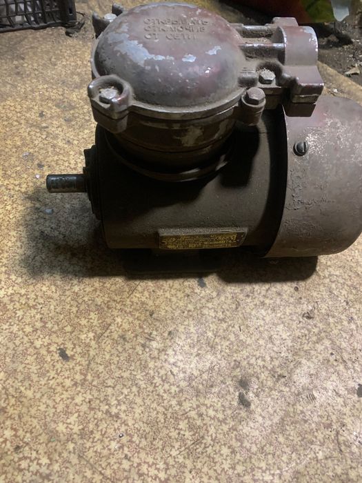 Электродвигателя продам