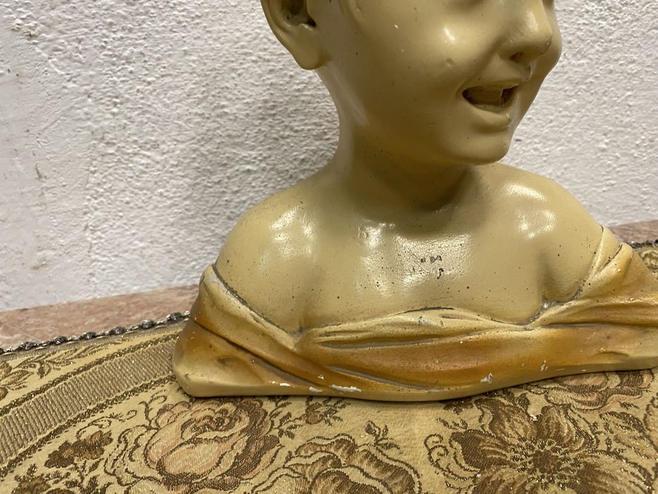 Френски порцеланов бюст