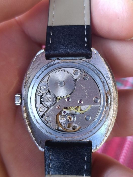 Ceas mecanic Raketa